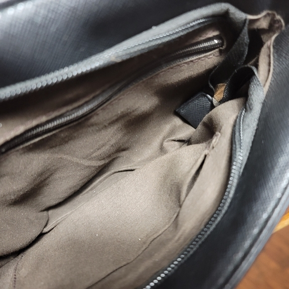 Michael Kors black leather crossbody handbag - Picture 10 of 13